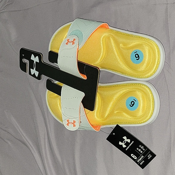 New! Under armour women's ignite Ic sandals - Picture 1 of 3